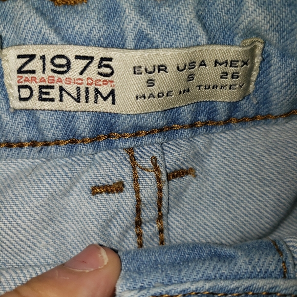 Small midi denim zara skirt - Picture 3 of 3